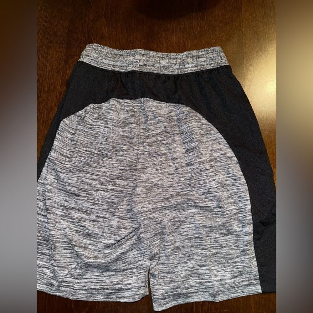 5/25 - Buy 5 for $25 XERSION BOYS GRAY SHORTS - NWT - Picture 3 of 4